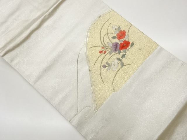 JAPANESE KIMONO / KINKOMA EMBROIDERY CAMELLIA / GRASS PATTERN / A ROW 